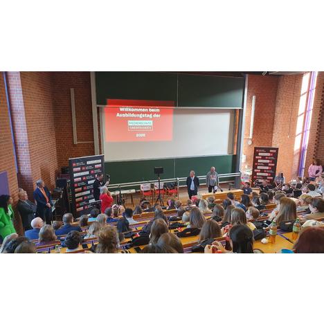 Medienscouts diskutieren über Cybermobbing beim Ausbildungstag