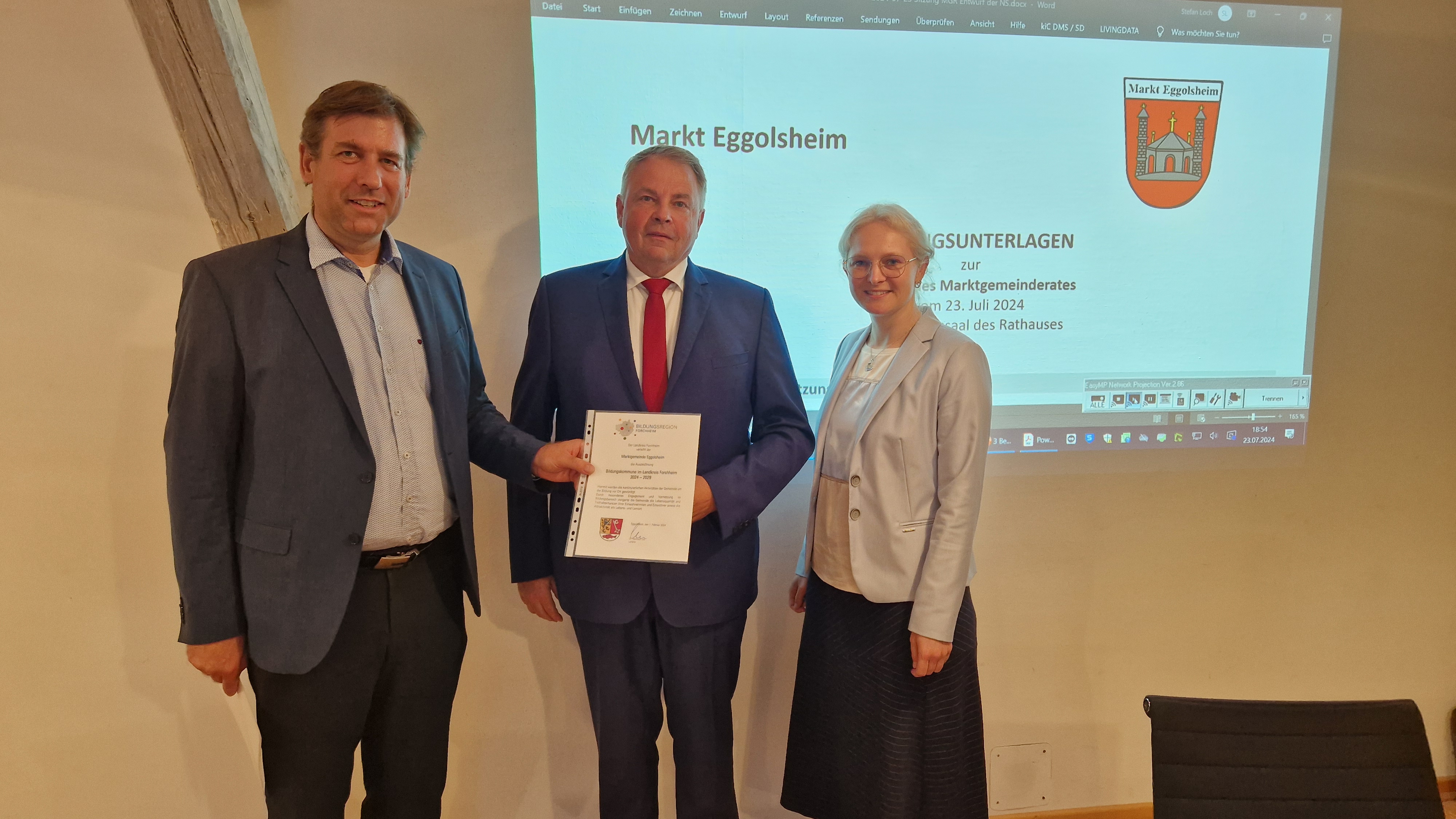 Übergabe Bildungskommune Eggolsheim